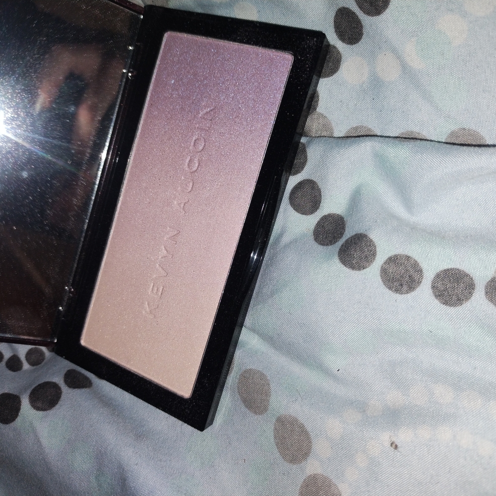 Kevyn Aucoin Neo Limelight Iridescent Glow In "Ibiza" Makeup Palette New - Picture 3 of 5